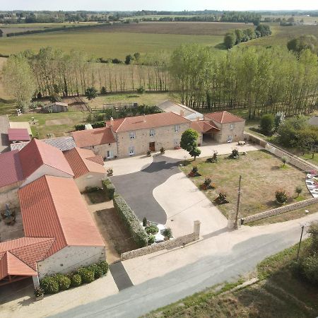 Le Logis Du Chateau Hotel Vieillevigne Buitenkant foto