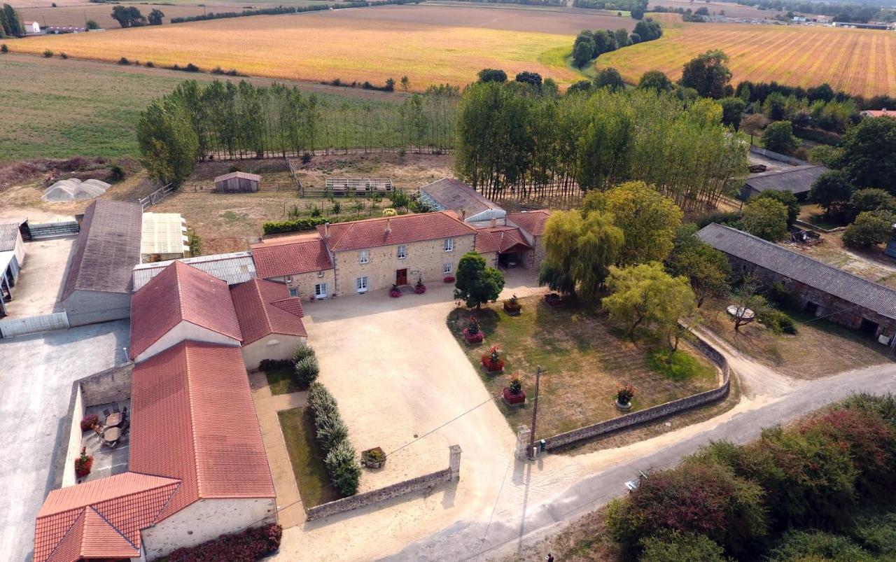 Le Logis Du Chateau Hotel Vieillevigne Buitenkant foto